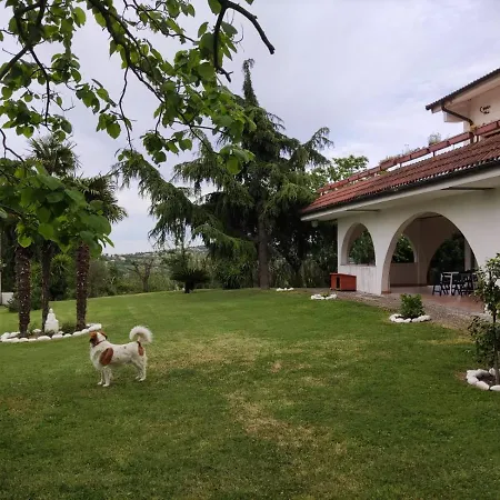 Cara Pace In Collina Per Famiglie Bed & Breakfast *